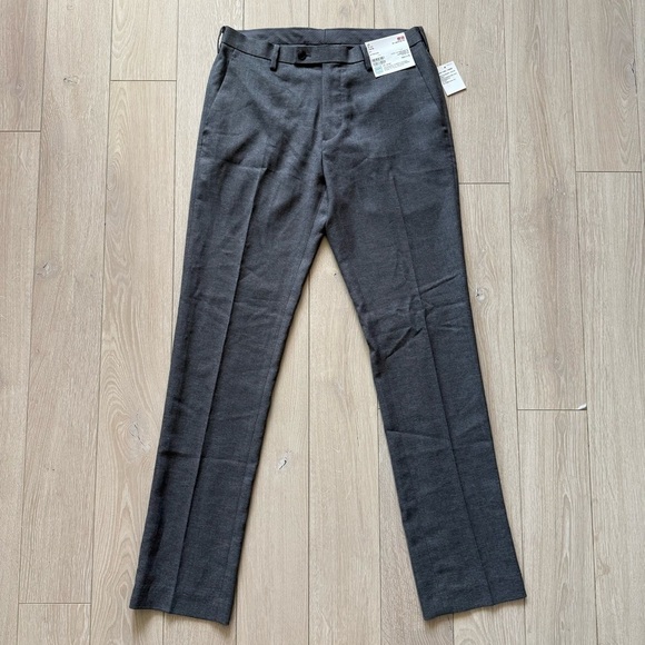 Uniqlo Other - Uniqlo Men’s Easy Care Dress Pants in Gray US 31